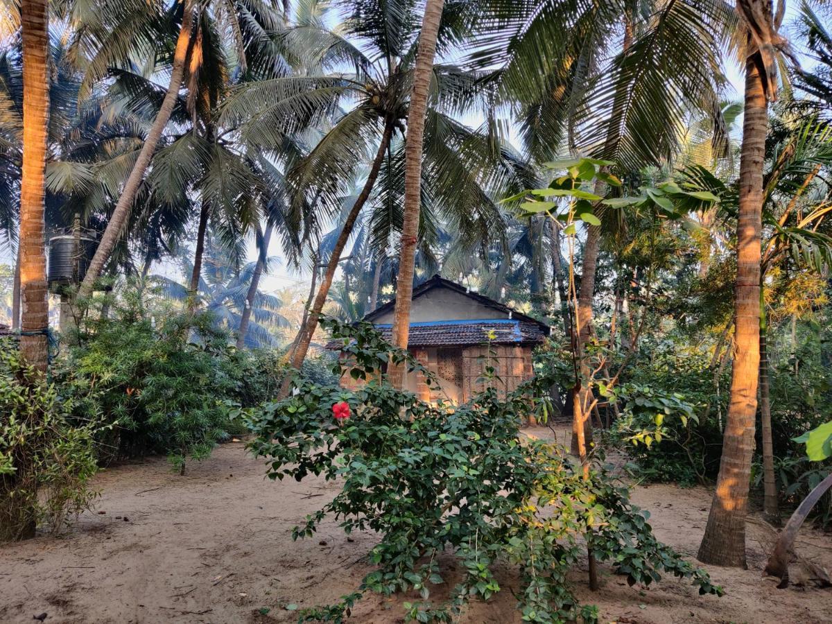 Surya Beach Cafe And Stay Gokarna  Exterior photo