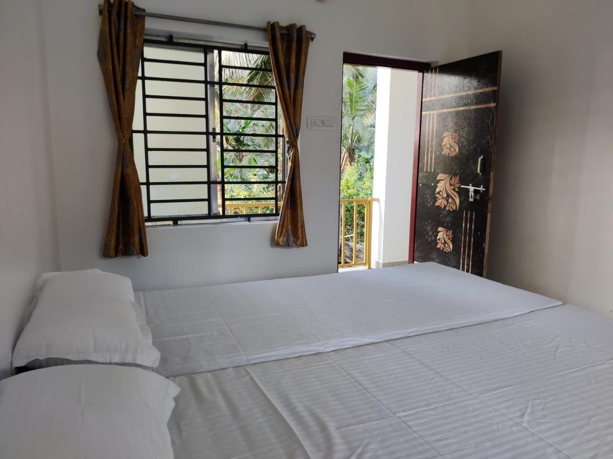 Surya Beach Cafe And Stay Gokarna  Exterior photo