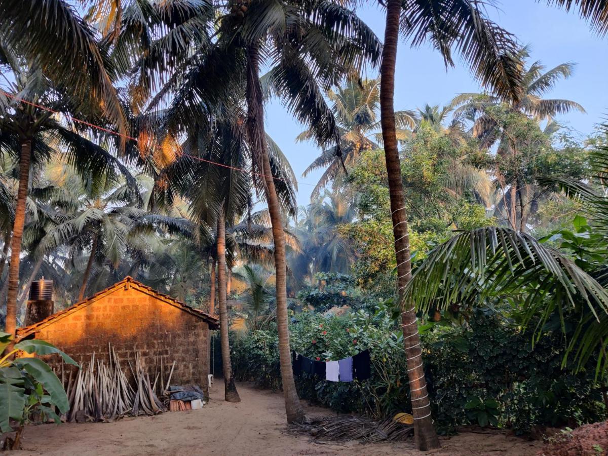 Surya Beach Cafe And Stay Gokarna  Exterior photo