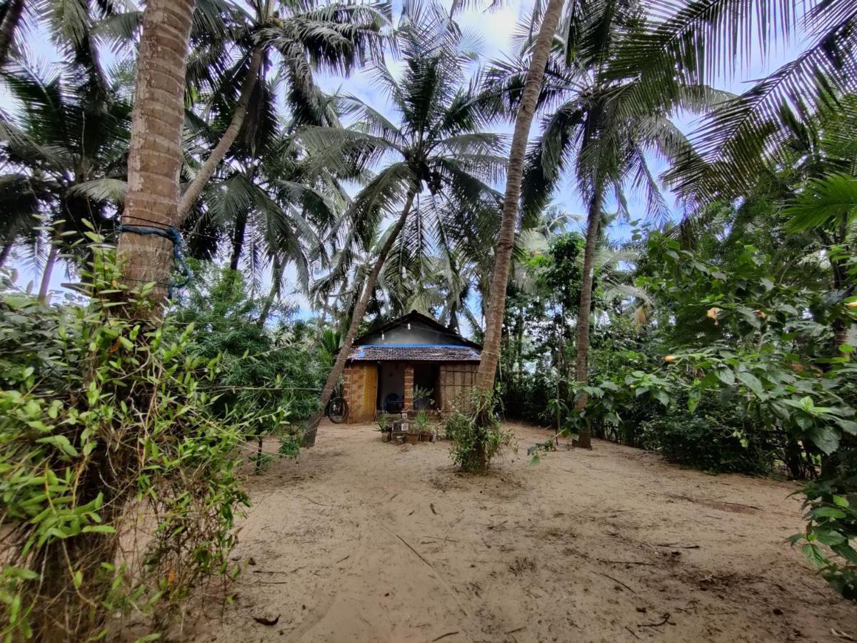 Surya Beach Cafe And Stay Gokarna  Exterior photo