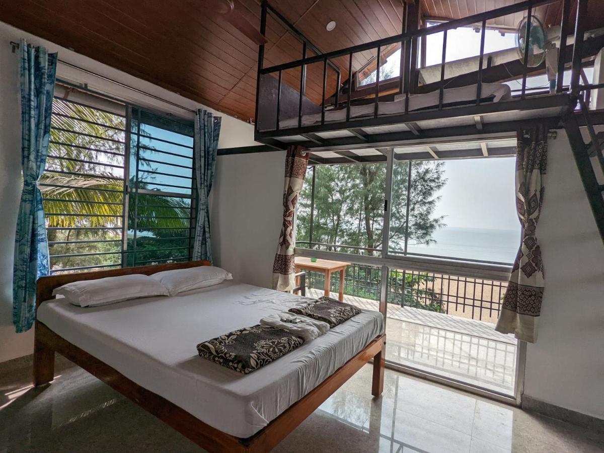 Surya Beach Cafe And Stay Gokarna  Exterior photo